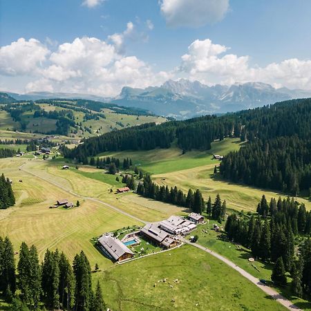 Dolomites Living Hotel Tirler Alpe Di Siusi Exterior foto