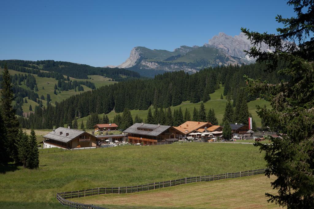 Dolomites Living Hotel Tirler Alpe Di Siusi Exterior foto